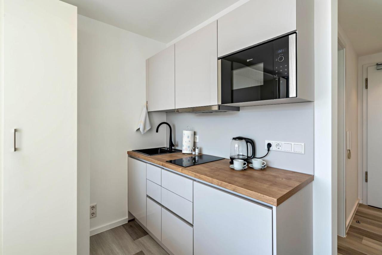 Huber Living Basic 203 Apartment *