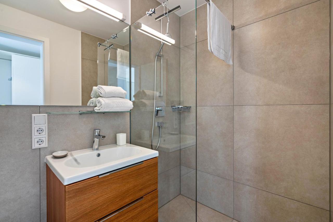 Huber Living Basic 203 Apartment