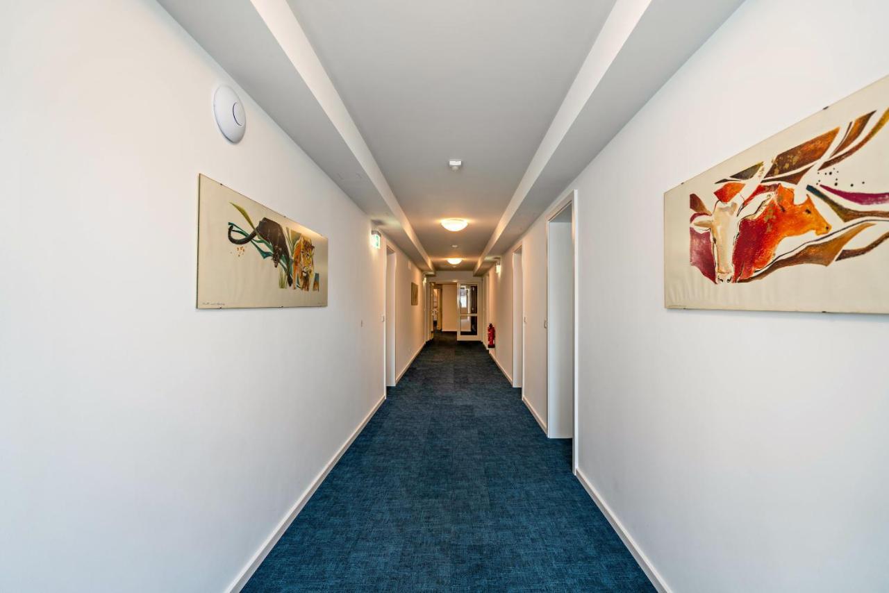 Huber Living Basic 203 * Germering